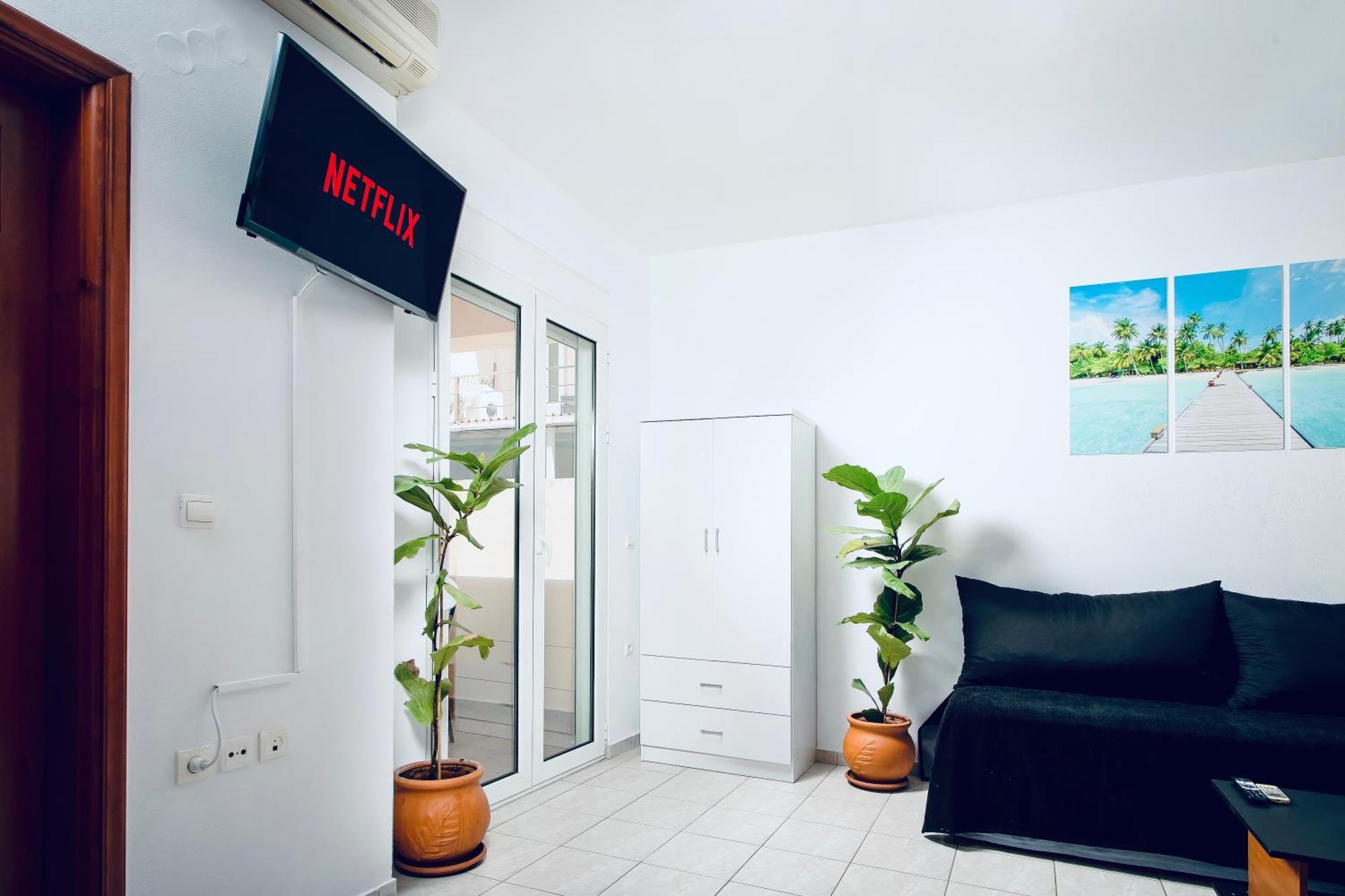 Pearl Seaside Cozy Apartments Chania  Екстер'єр фото